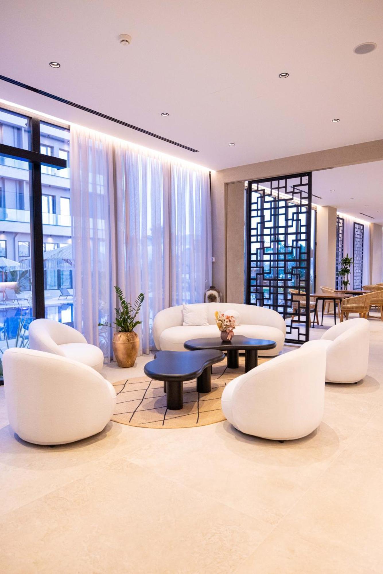 Tris3 Hotel Radhimë Zewnętrze zdjęcie