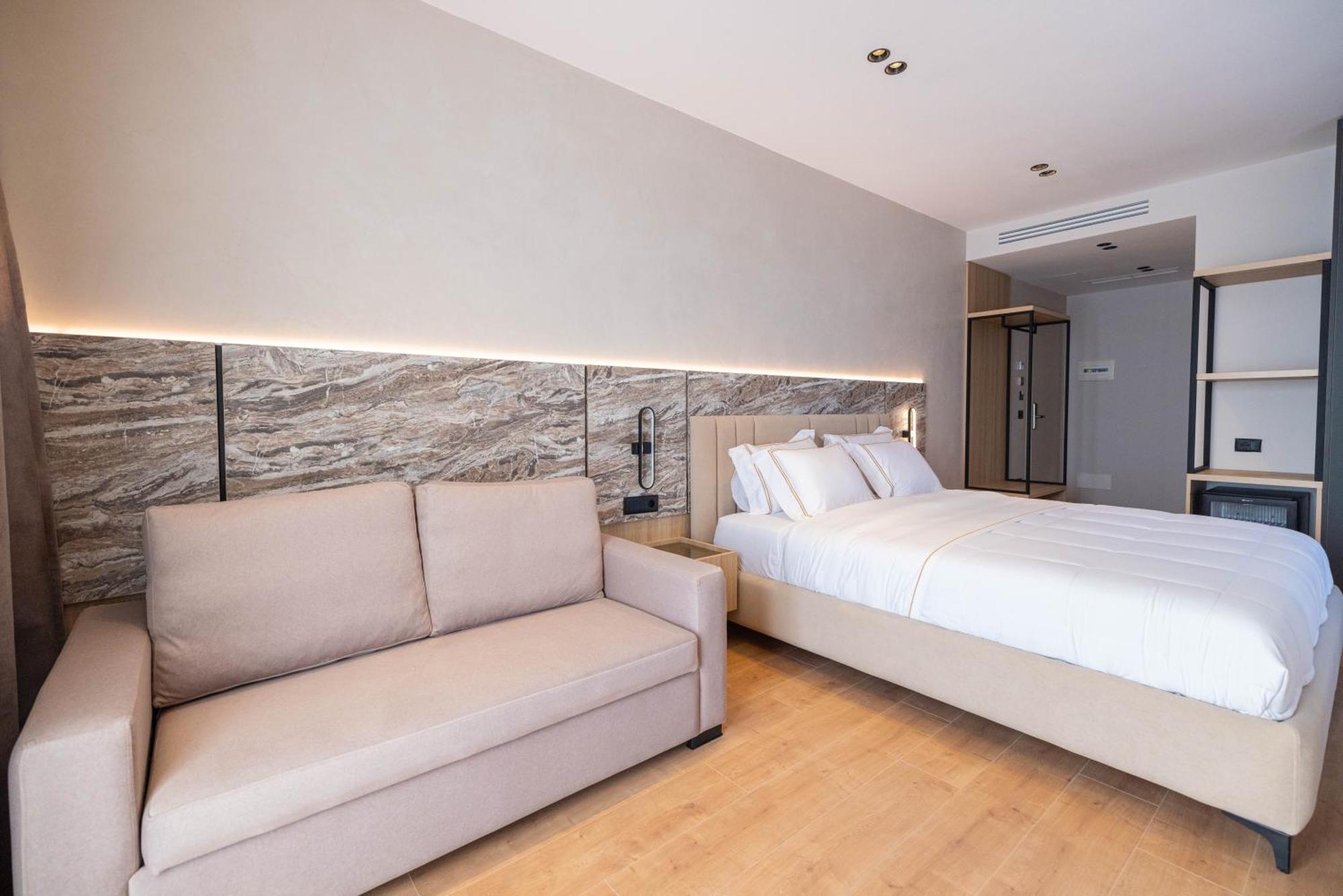 Tris3 Hotel Radhimë Zewnętrze zdjęcie