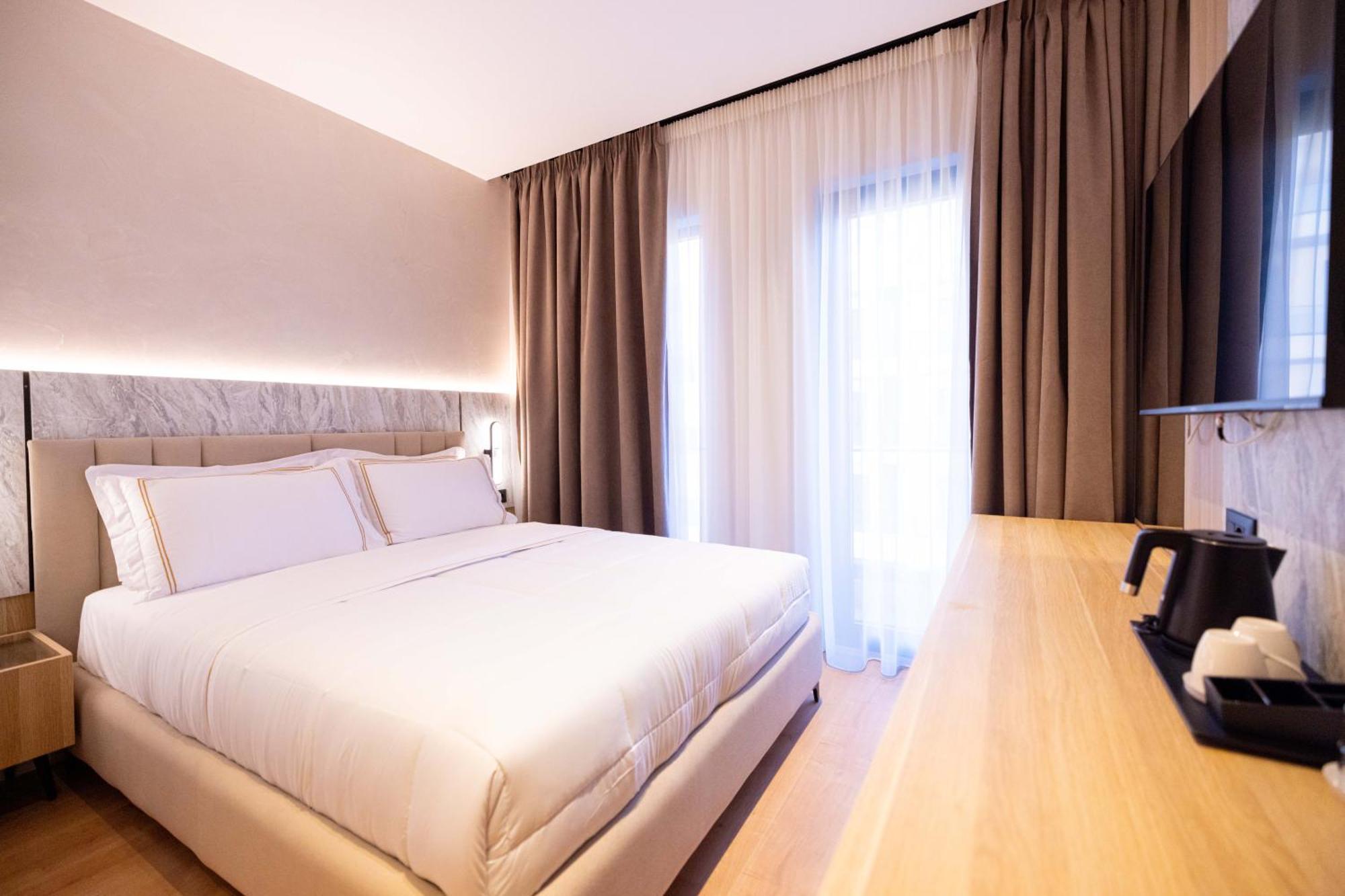 Tris3 Hotel Radhimë Zewnętrze zdjęcie