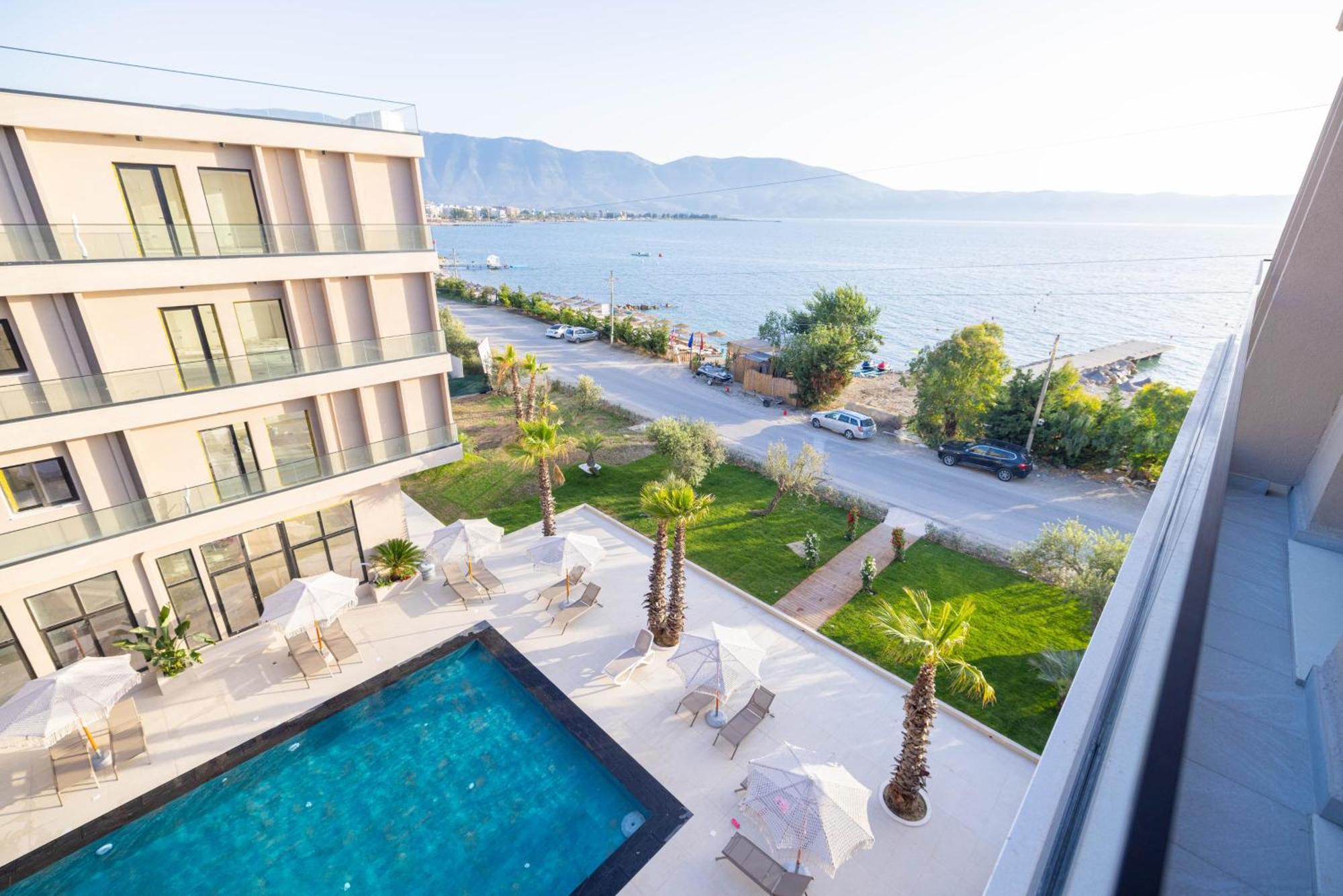 Tris3 Hotel Radhimë Zewnętrze zdjęcie